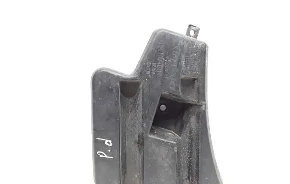 Volvo V60 Front bumper mounting bracket 30796626