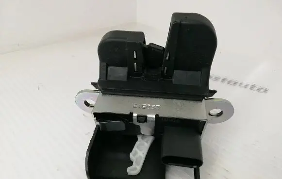 Volkswagen Golf VII Tailgate/trunk/boot lock/catch/latch 5G6827505