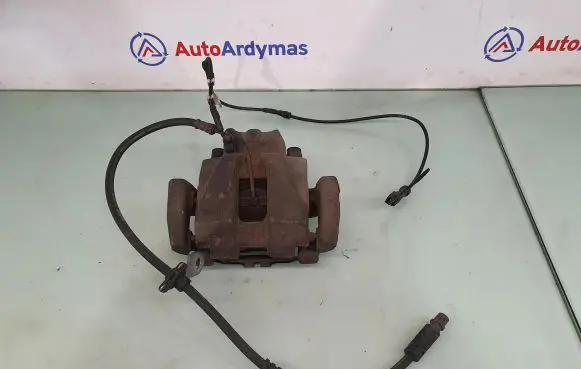 BMW X3 F25 Front brake caliper 6790921 34106790921