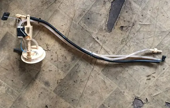 BMW X1 E84 Fuel level sensor 09391001