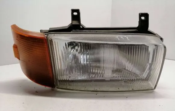 Volkswagen Transporter - Caravelle T4 Headlight/headlamp 701953050