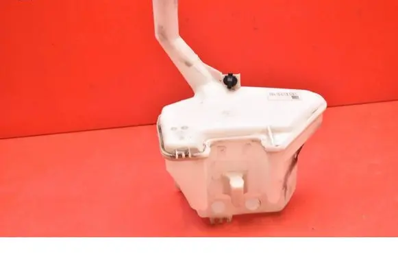 Toyota Yaris Windshield washer fluid reservoir/tank 85310-0D060