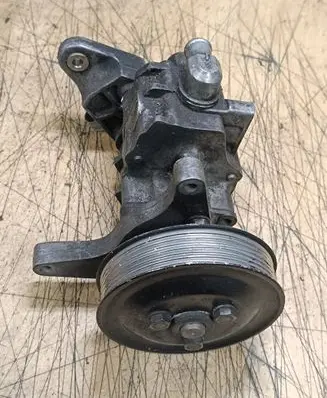 BMW X5 E70 Power steering pump 679646203 6796462
