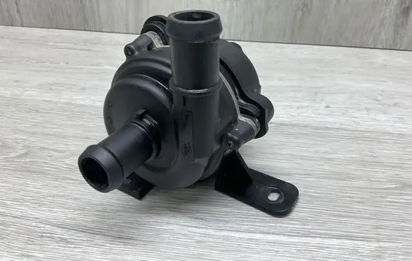 Land Rover Discovery 5 Electric auxiliary coolant/water pump EPLA8501DA
