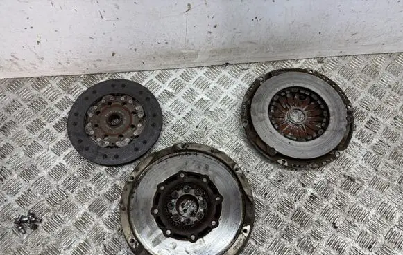 Toyota Avensis T250 Clutch set kit