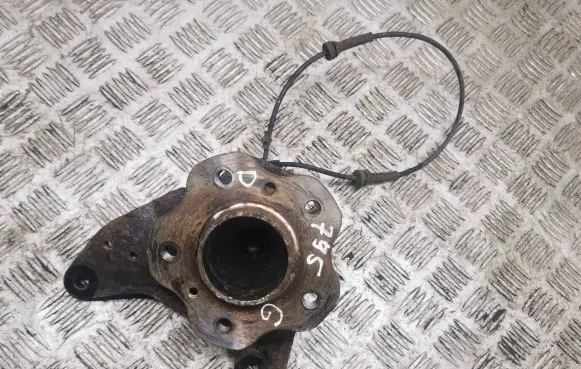Nissan Qashqai Rear wheel hub