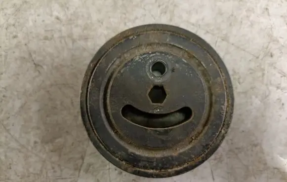 Suzuki Grand Vitara I Belt tensioner pulley 