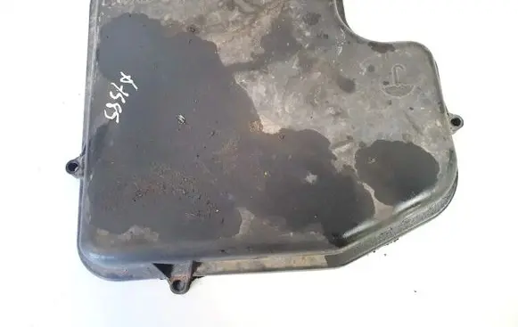Volkswagen PASSAT B5 Fuse box cover 8d1907613a