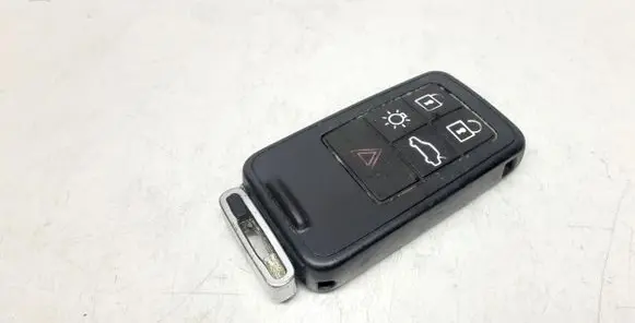Volvo XC60 Ignition key/card 8676873