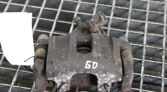 Ford Kuga II Rear brake caliper