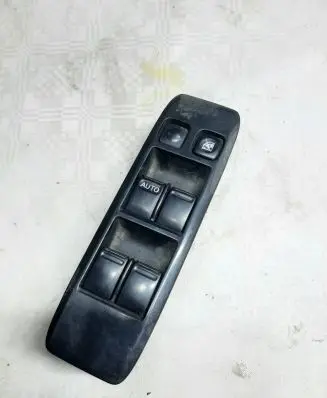 Nissan Primera Other switches/knobs/shifts 25401AV640 C8DD702N