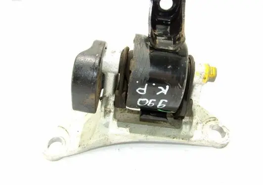 Honda CR-V Engine mount bracket