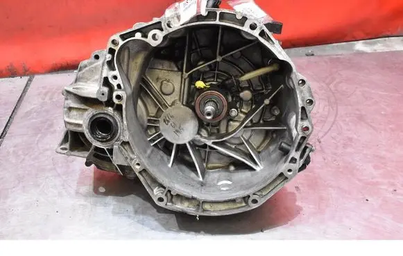 Renault Megane III Manual 6 speed gearbox ND4001