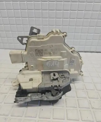 Audi Q3 8U Rear door lock 4G0839015E