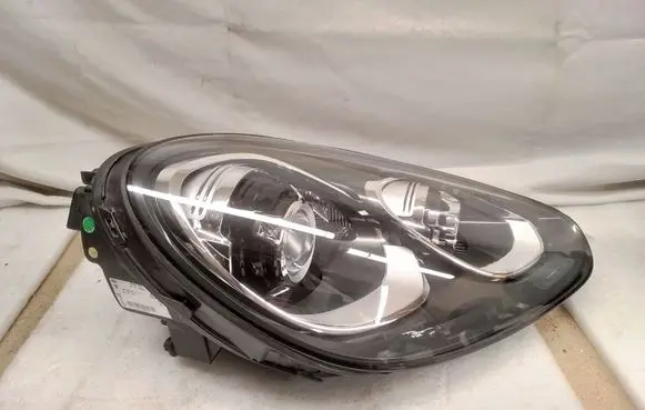 Porsche Cayenne (92A) Headlight/headlamp 7P5941752G 5DV00993200 7PP941329R