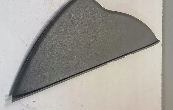 Hyundai Elantra VI Dashboard glove box trim 84766F2000