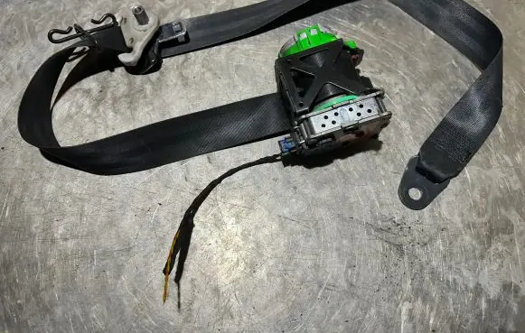 Peugeot Partner Front seatbelt 96815085XX