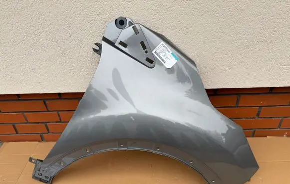 Renault Captur Fender 631001642R