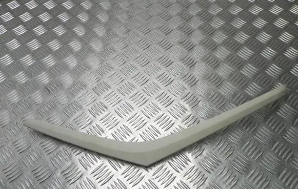 Radio/GPS head unit trim