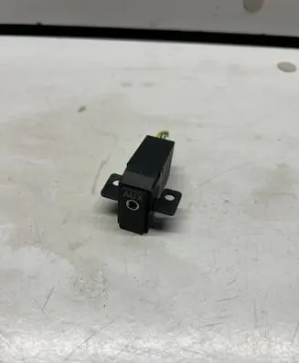 Audi A4 S4 B8 8K AUX in-socket connector 8J0035475A
