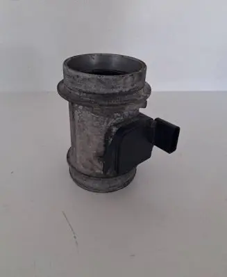 Audi A4 S4 B6 8E 8H Mass air flow meter 8ET00914245 AFH7025C