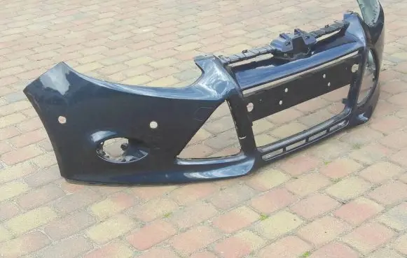 Ford Focus Front bumper BM5117757A BM51-17757A