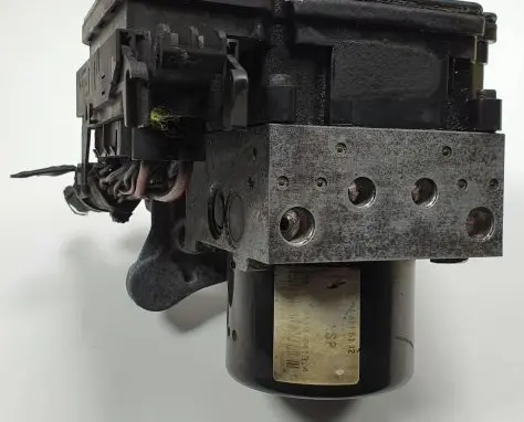 Mercedes-Benz GLK (X204) ABS Pump A2045454132