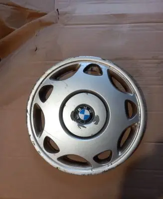 BMW 3 E36 R15 wheel hub/cap/trim 36131180104