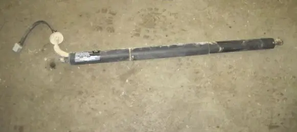 Jeep Grand Cherokee Tailgate/trunk strut/damper 68231347AA