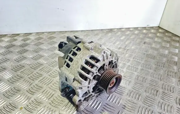 Volkswagen Fox Generator/alternator 03D903025J