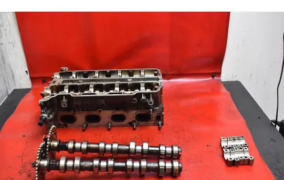 Opel Corsa D Engine head 55355430
