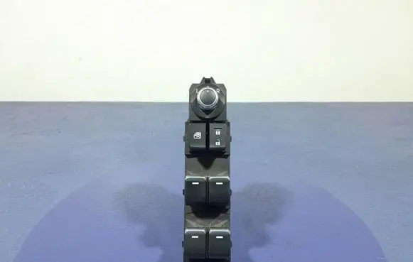 Mazda 6 Electric window control switch GP5C66350A