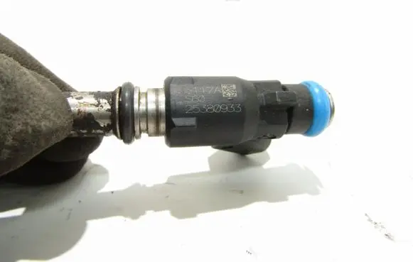Fuel injector