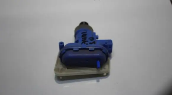 Audi 80 90 B3 Central locking motor 893862123