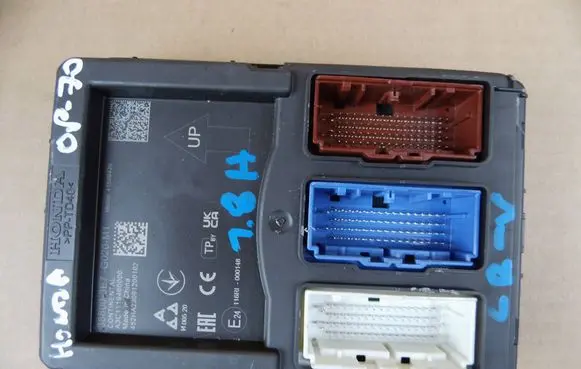 Honda CR-V Comfort/convenience module 388003E7G020M1 388003E7G020