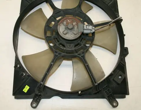 Toyota Avensis T220 Electric radiator cooling fan 1636323010