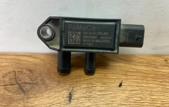 Ford Explorer VI Exhaust gas pressure sensor KA1A5L200ABP KA1A5L200AB