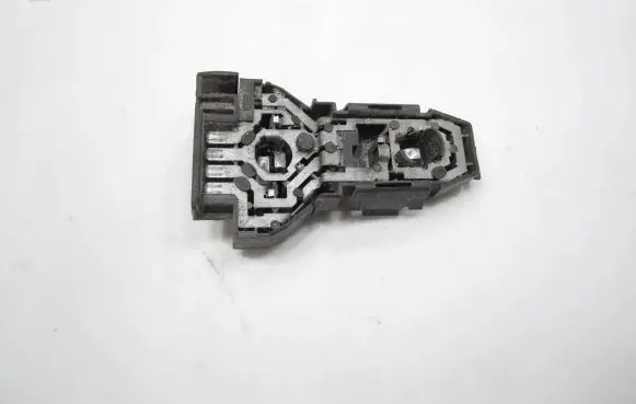 Volkswagen PASSAT B2 Tail light bulb cover holder 321945257