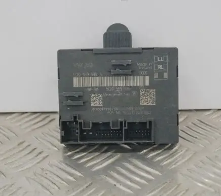 Audi A3 S3 8V Door control unit/module 5Q0959595A