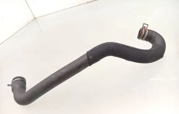 Mercedes-Benz R W251 Engine coolant pipe/hose A2515002175