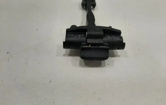 Volvo XC40 Front door check strap stopper 31457262