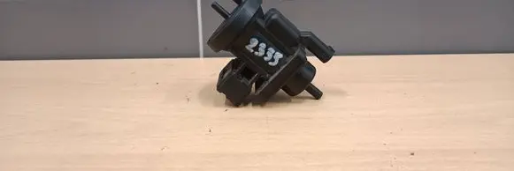 Mercedes-Benz C W203 Turbo solenoid valve A0005450427