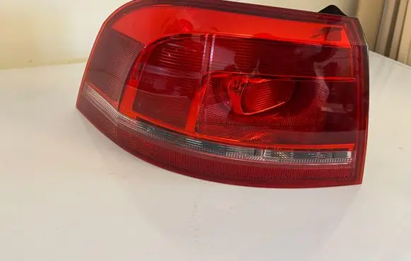 Volkswagen PASSAT B7 Rear/tail lights 3AF945095E