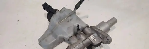 Skoda Yeti (5L) Master brake cylinder