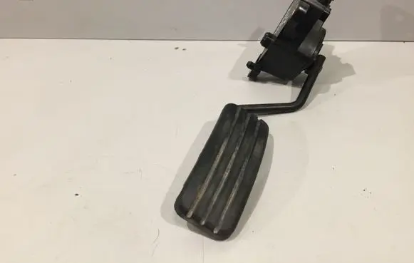 Renault Scenic II - Grand scenic II Accelerator throttle pedal 8200159645 2813A00907