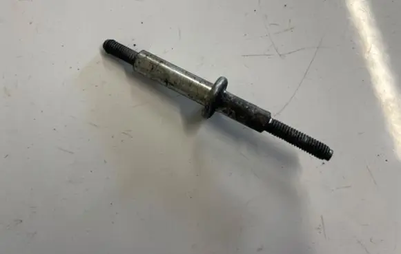Mazda 3 II Nuts/bolts