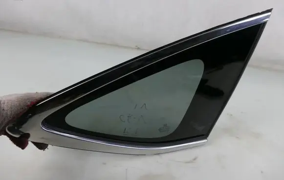 Honda CR-V Rear side window