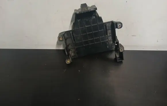 Volvo V70 Other engine bay part 6G9N17108A 30729835