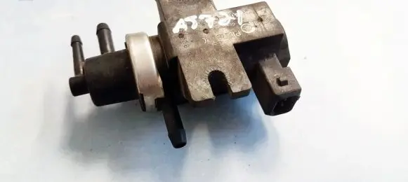Volkswagen Caddy Turbo solenoid valve 1H0906627 72190320
