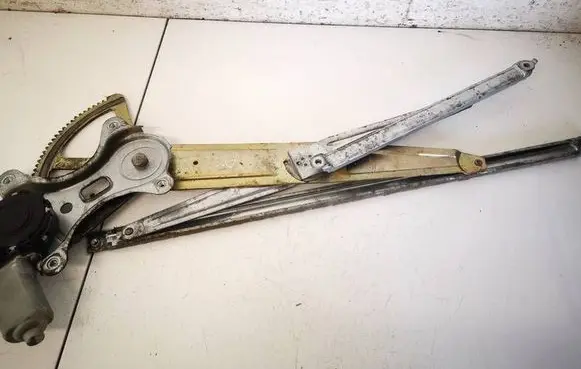 Toyota Corolla Verso E121 Sliding door window regulator with motor 